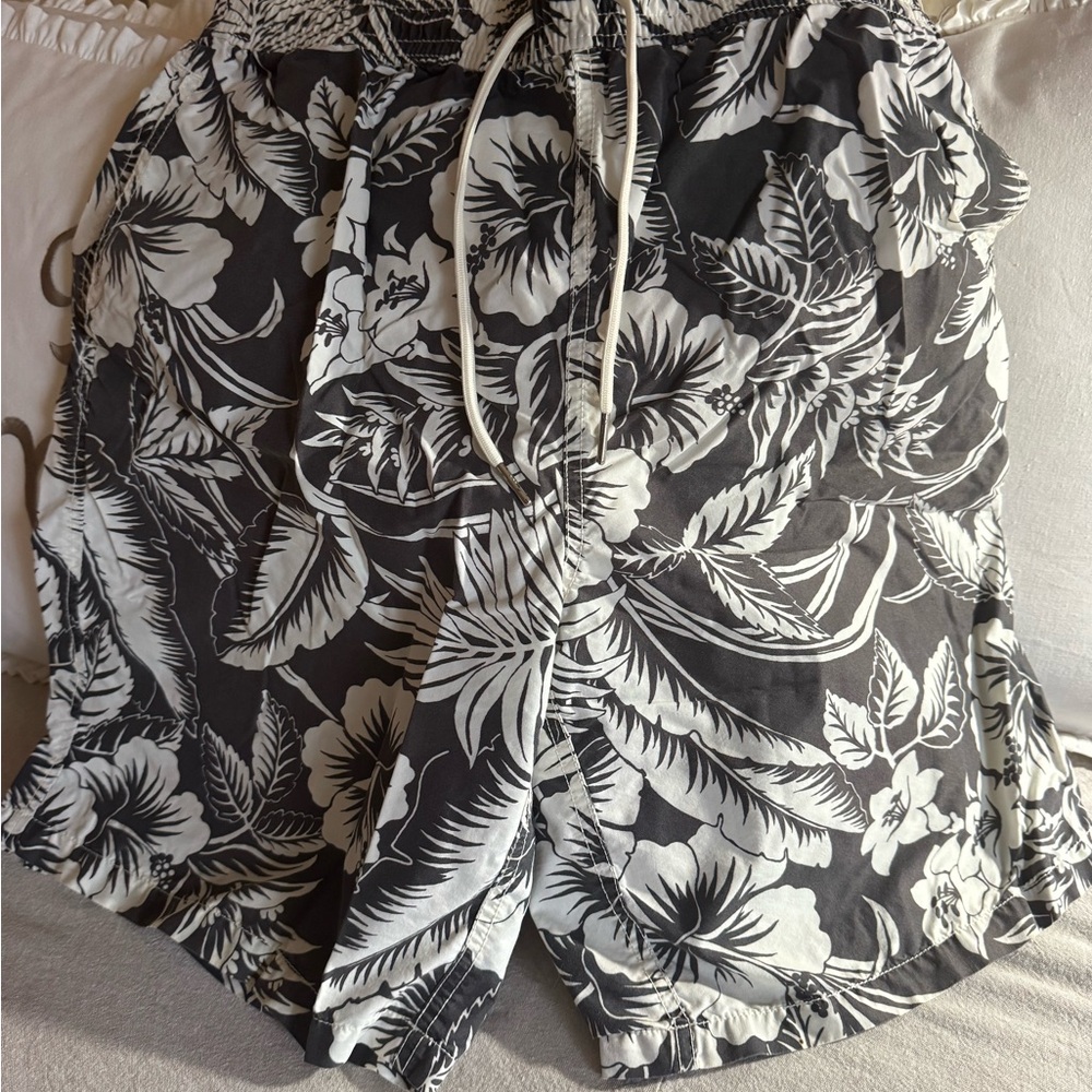 Ralph Lauren Polo Black and White Patterned swim trunks. Perfect condition!